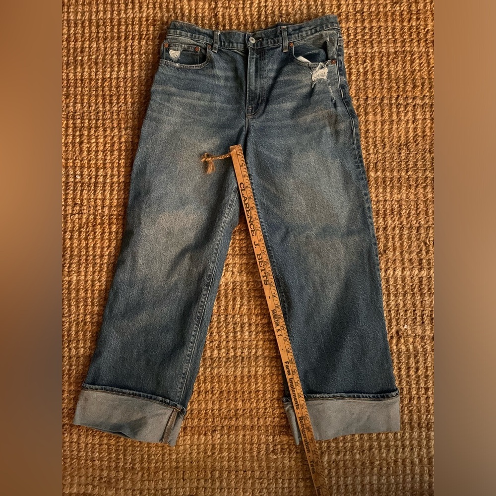 American Eagle Outfitters Relaxed Fit Distressed Blue Jeans - Picture 3 of 6